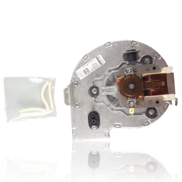 Extracteur Vaillant Turbotec Plus VMW ES 21 245 4 5 R3 Ref. 190237