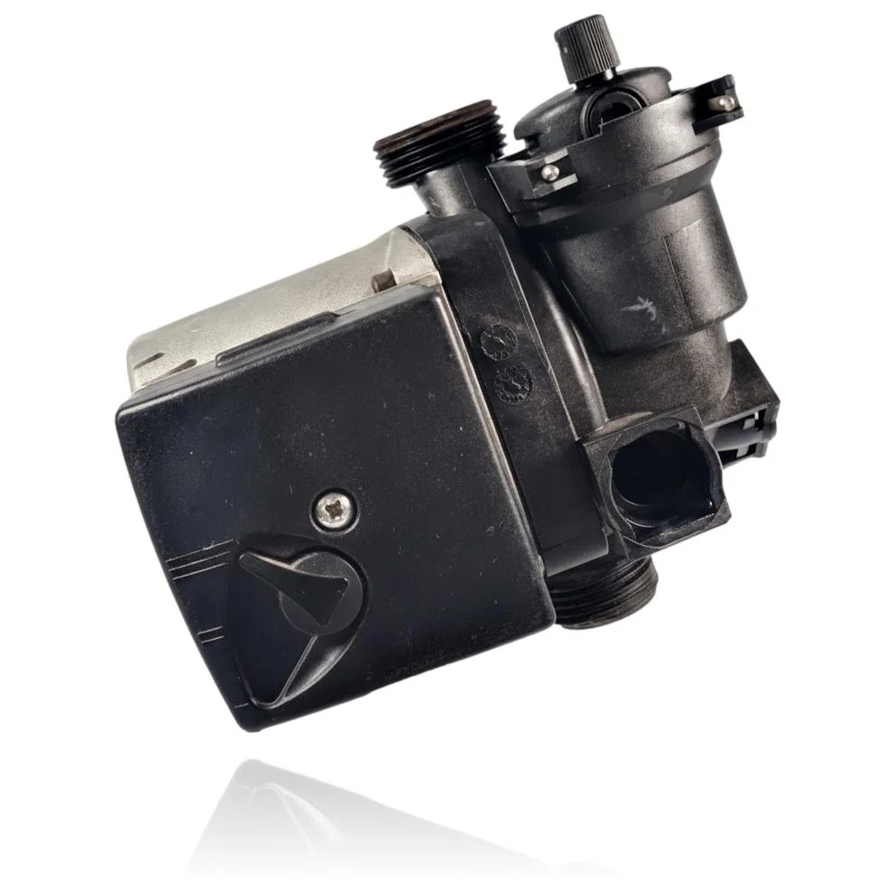 Pompa de circulatie Junkers/Bosch Ceraclass Excellence ZWC 35-3 Cod 8716010791