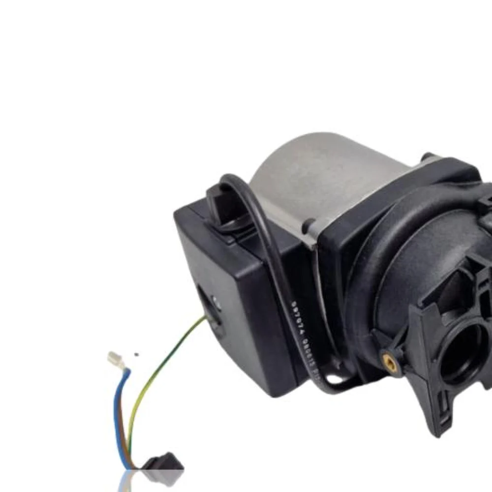 Bomba Circuladora Junkers Euroline ZW 23-1 AE23 Grundfos UPS 15-60 CES A02 Ref. 8707204042 Uniclima