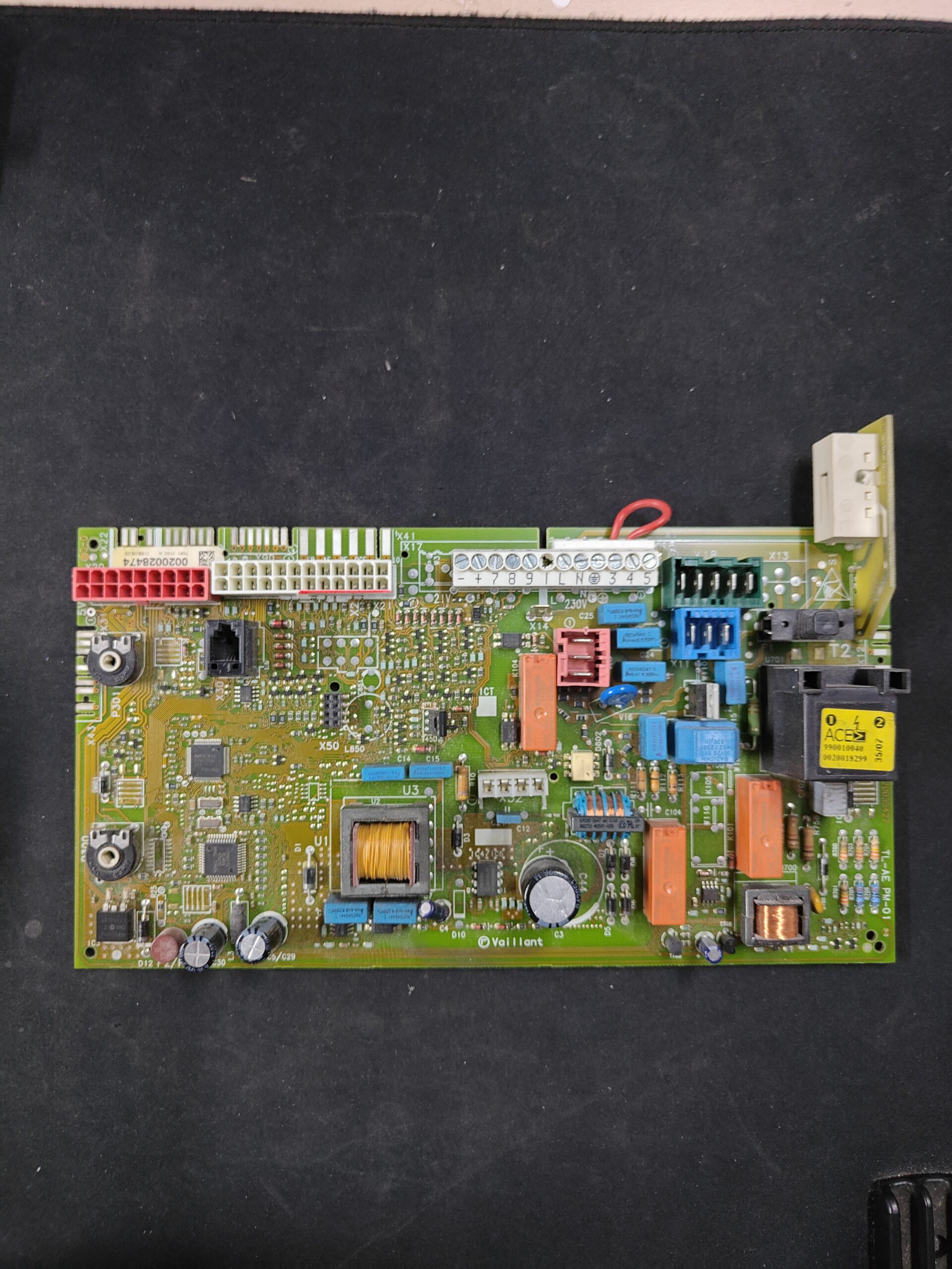 Vaillant PCB 0020035427 · TM-AE1 V132_E1 · For VMW 242/4